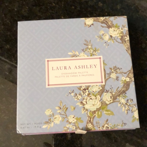 Laura Ashley Other - Laura Ashley makeup Palette
